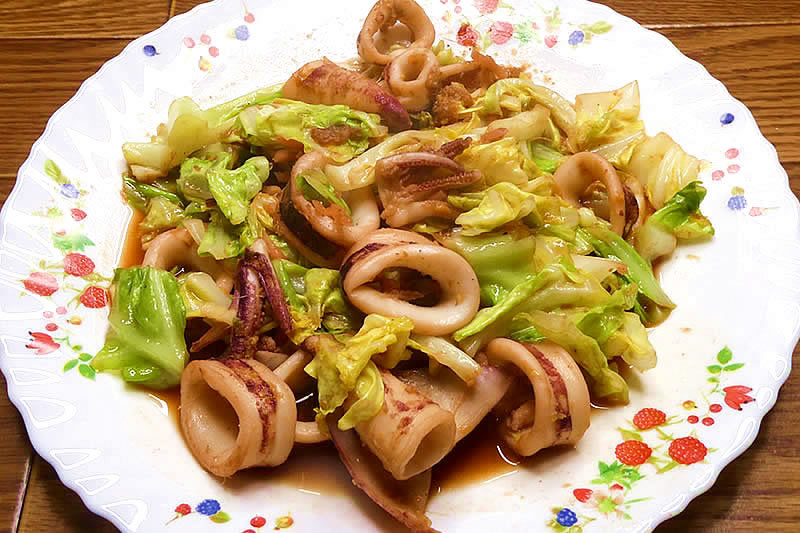 イカとキャベツの味噌炒め