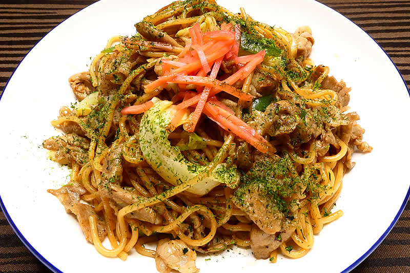 深蒸し焼そばの焼きそば